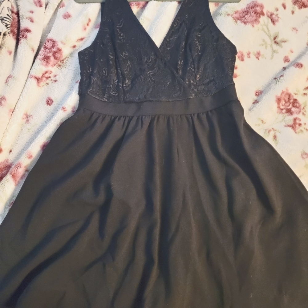 V Black MINI dress